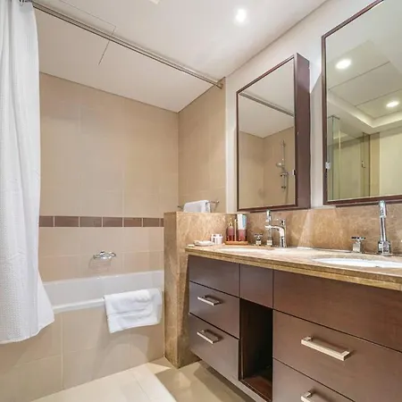 First Class 2Br With Burj Khalifa & Fountain View Dubai Exterior foto