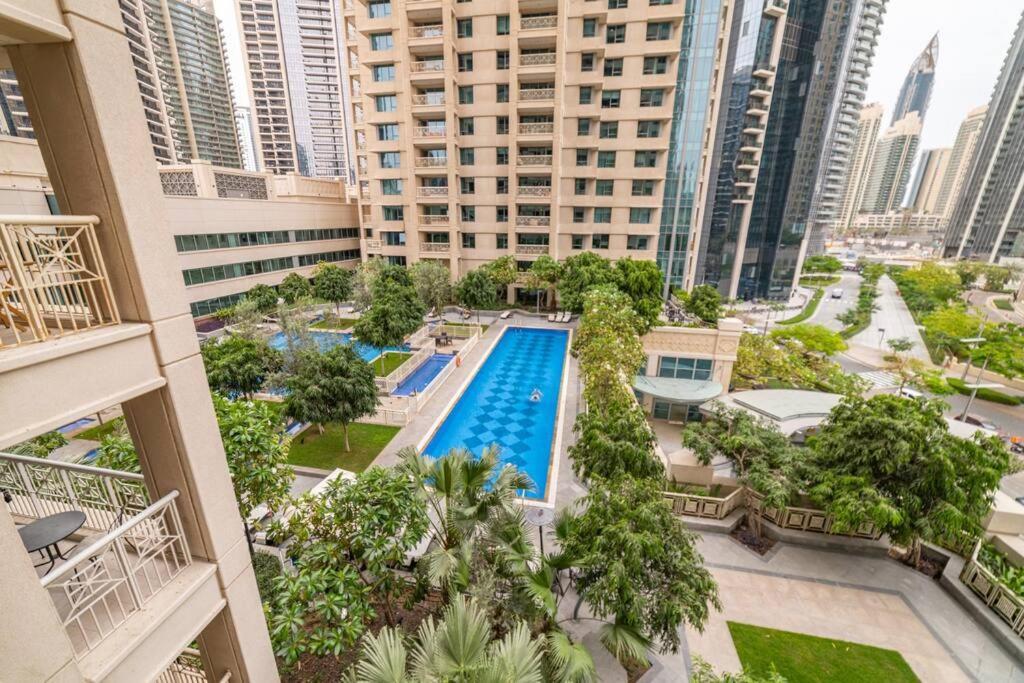 First Class 2br With Burj Khalifa & Fountain View *