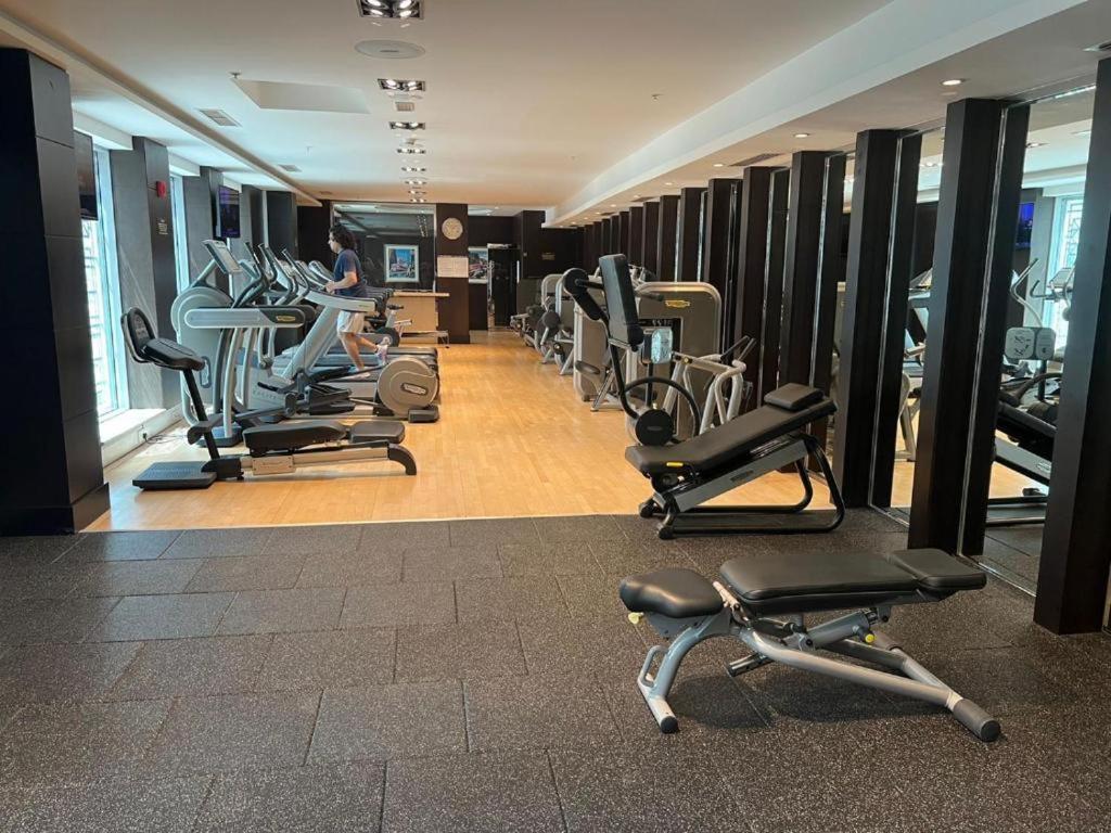 First Class 2br With Burj Khalifa & Fountain View Dubai