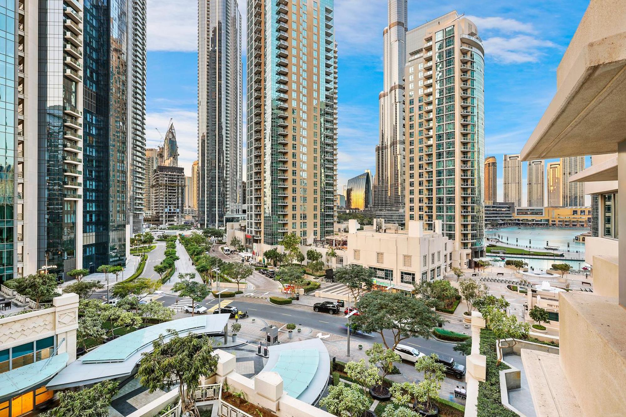 Apartment First Class 2br With Burj Khalifa & Fountain View