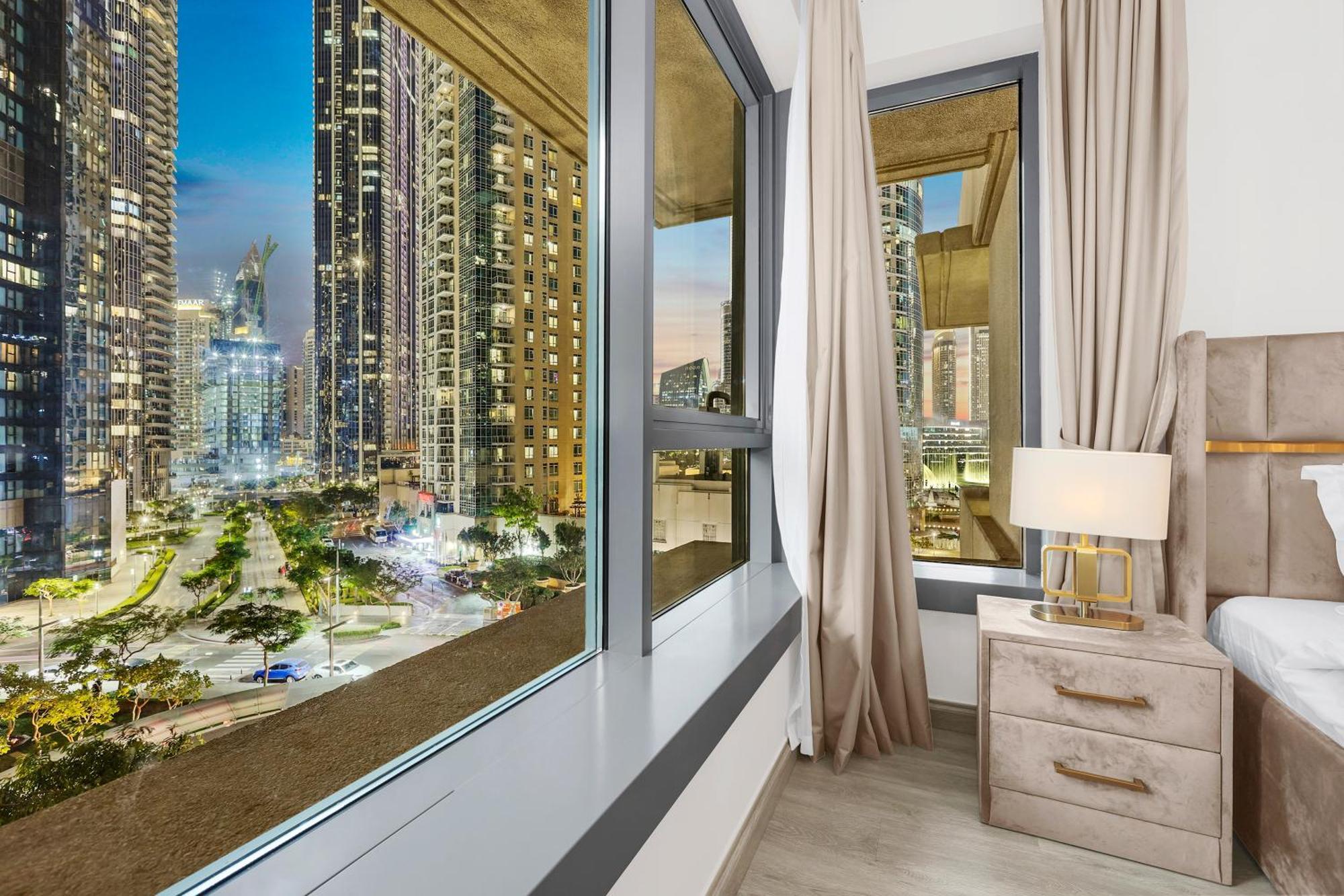 First Class 2br With Burj Khalifa & Fountain View *