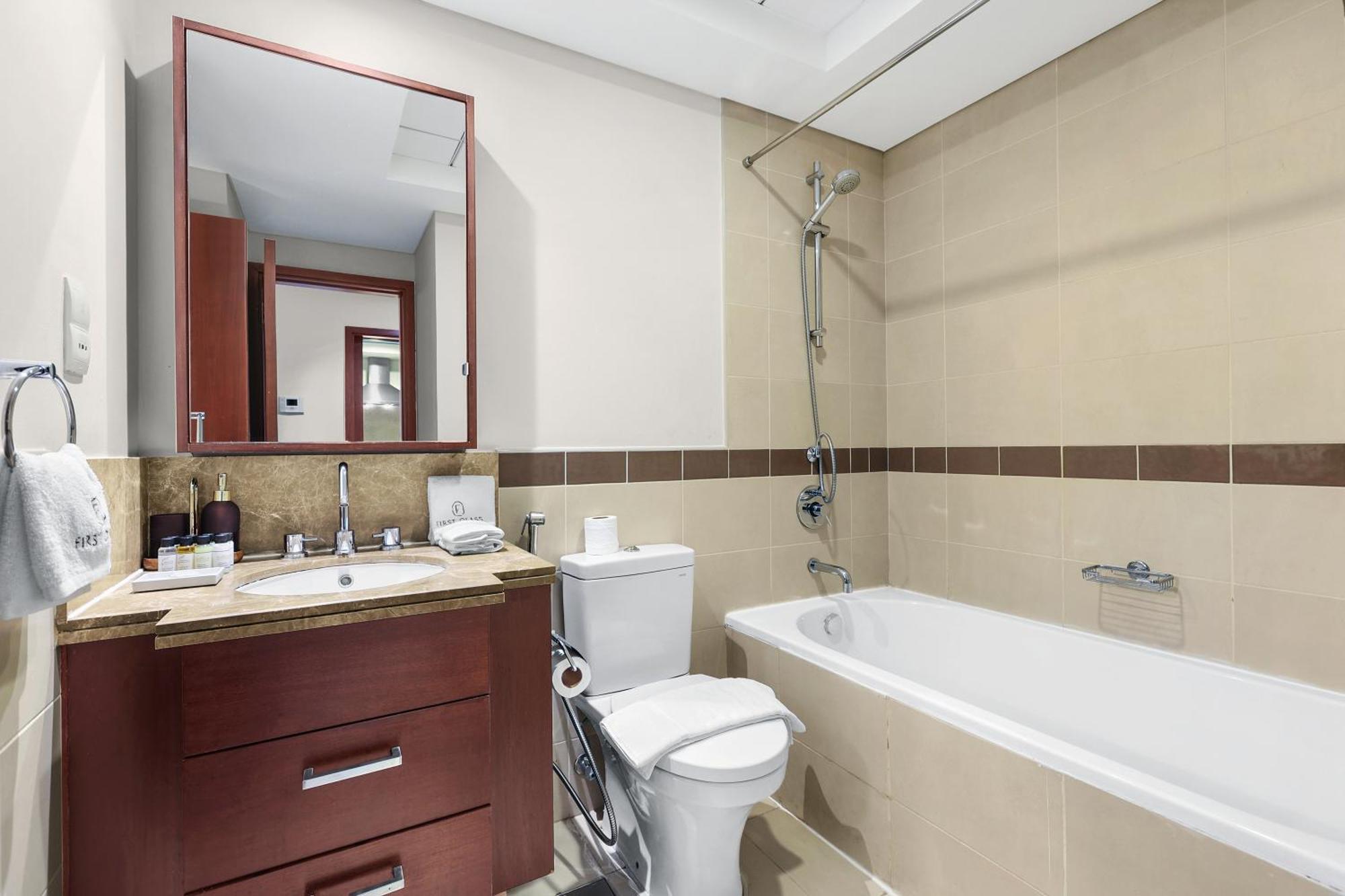 First Class 2br With Burj Khalifa & Fountain View Apartment Dubai